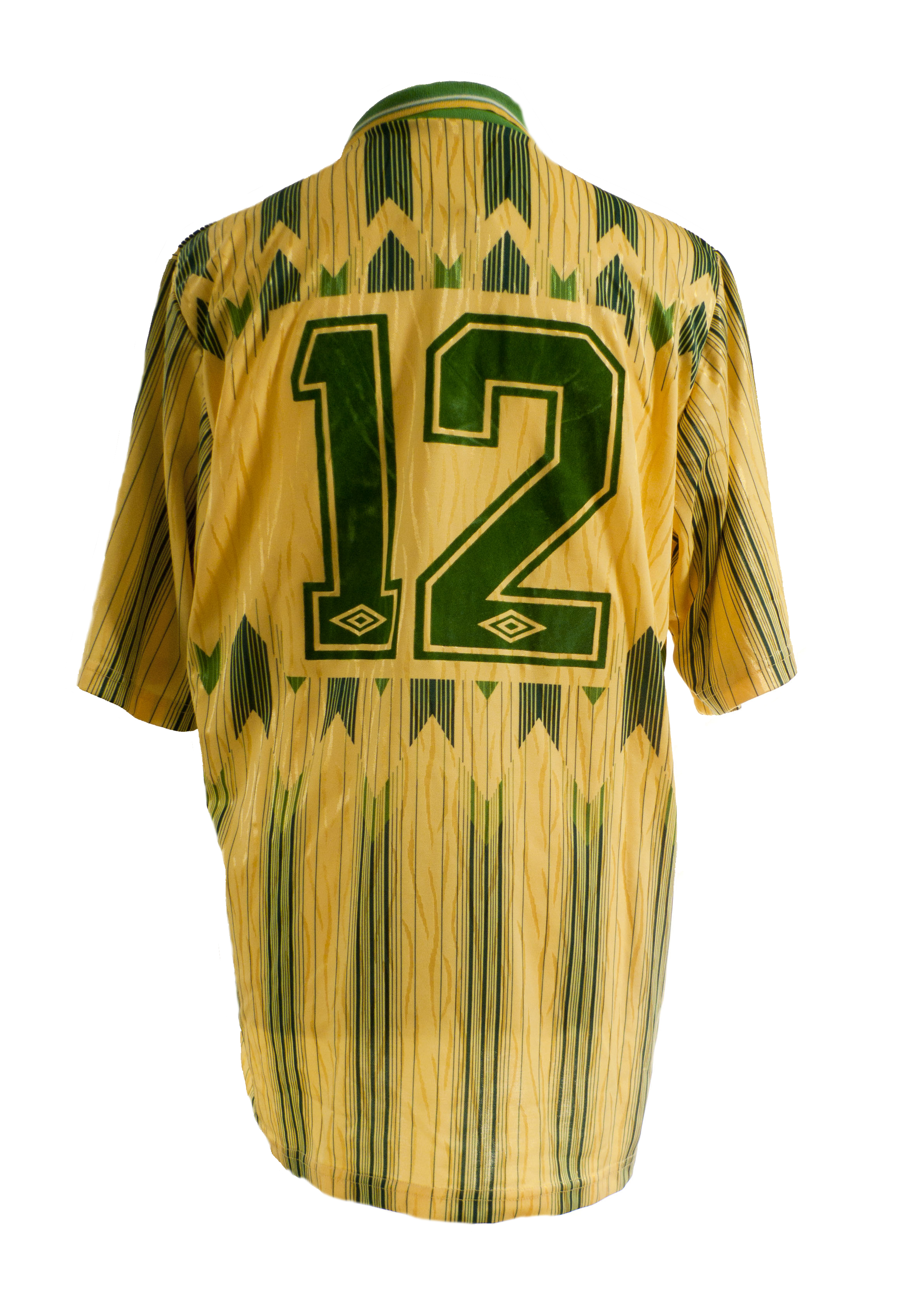 tommy-coyne-away-1989-90-rear